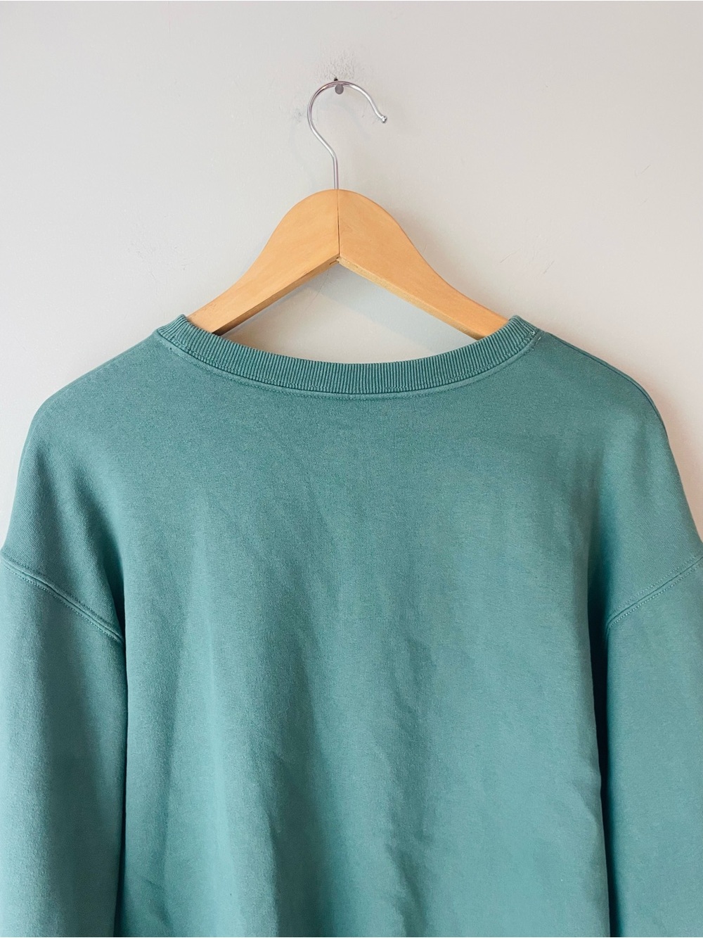 Hollister East Hampton Sailing Crewneck - Picture 6 of 6